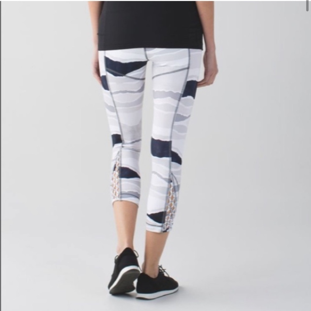 LULULEMON true self crop‎ leggings sz 6